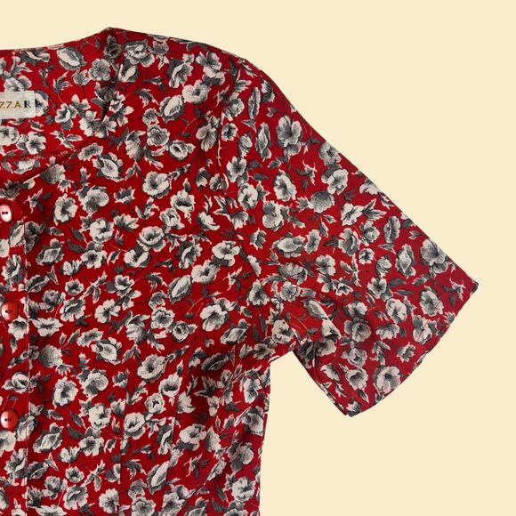 Vintage 70s/80s red floral blouse, size 7 Italian-made Tarlizzar button down top - Picture 4 of 6